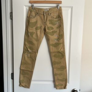 FREE PEOPLE DENIM JEANS PANTS SIZE 25 NWOT